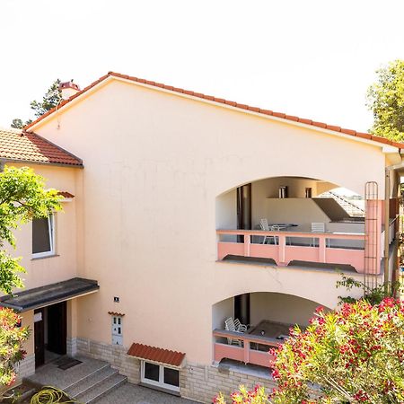Villa Barbara Oasis Central Suite With Terrace Новаля Екстериор снимка